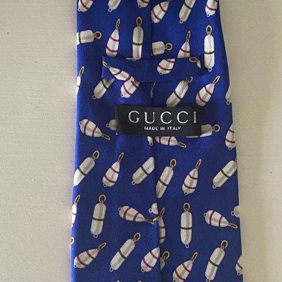 Authentic Gucci tie - Picture 2 of 2